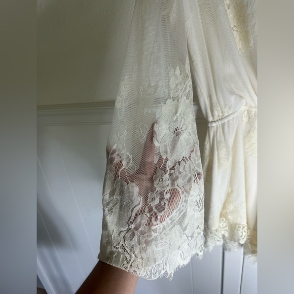 Show me your mumu bridal romper size S - Picture 7 of 8